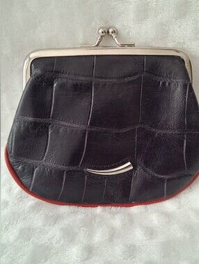 TUSK CHANGE PURSE